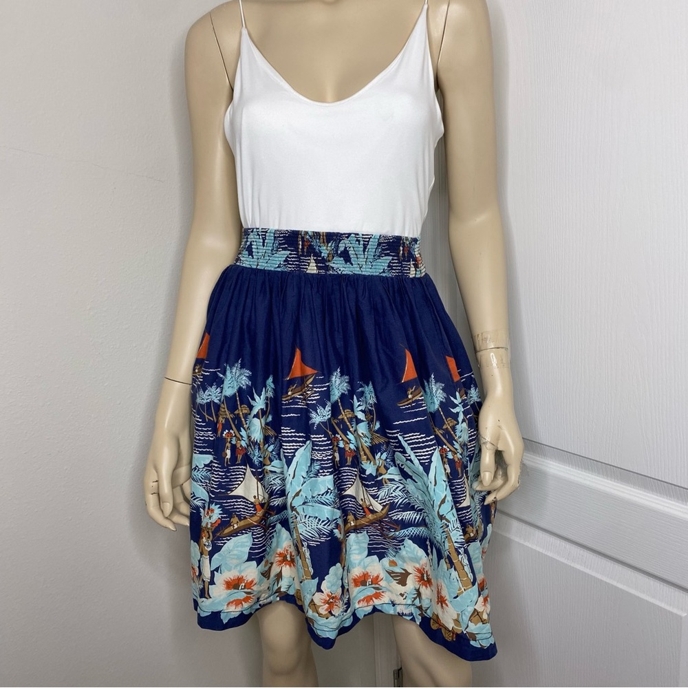 Tommy Hilfiger Full Circle Skirt
Multi Hawaiian Floral Pull-On